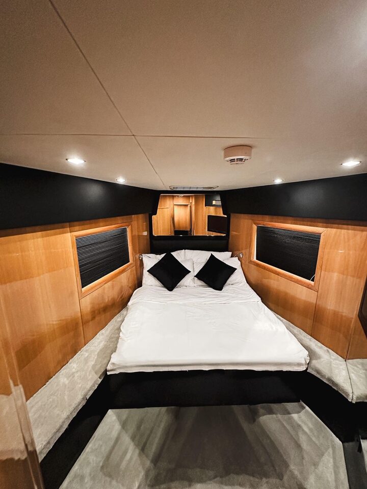Foto 5 der Yacht Luxury 60