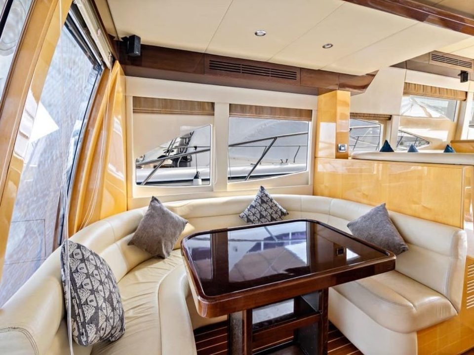 عکس 10 از قایق Flybridge Yacht