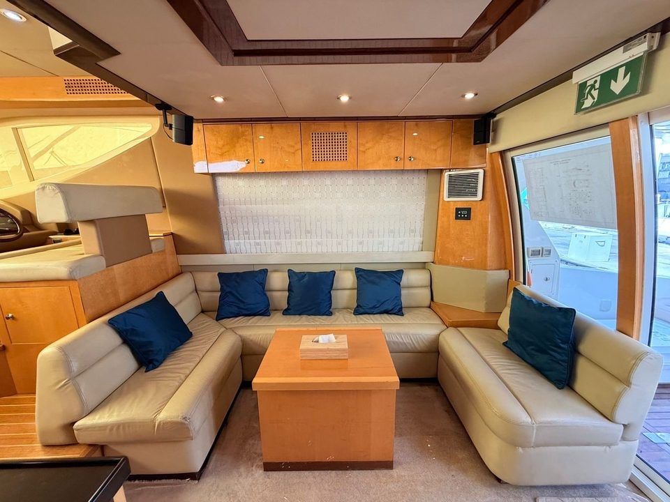 Premium Emerald 12 yacht for rent in Dubai