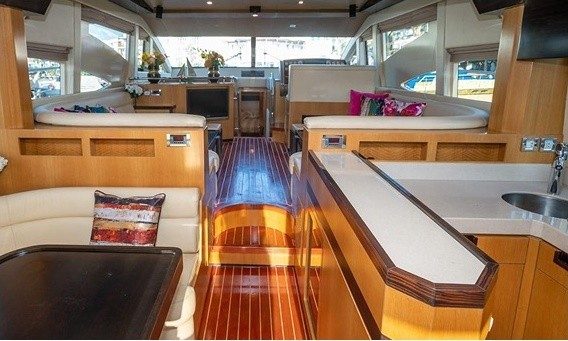 Majesty 56 yacht for rent in Dubai