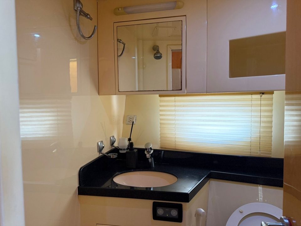 Photo 10 du yacht Premium Emerald 12