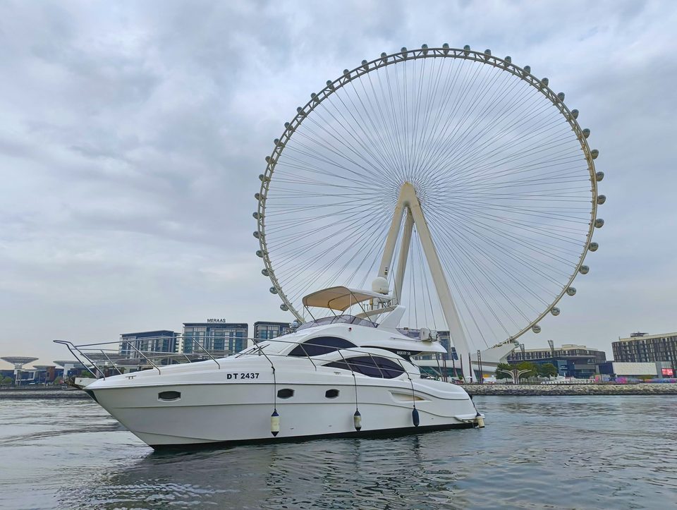 Majesty 50 yacht for rent in Dubai