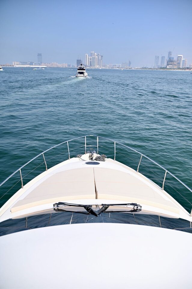 Luxury 64 yacht photo 10