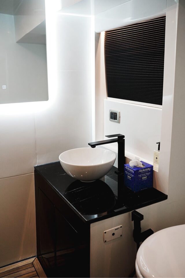 Foto 14 der Yacht Luxury 60